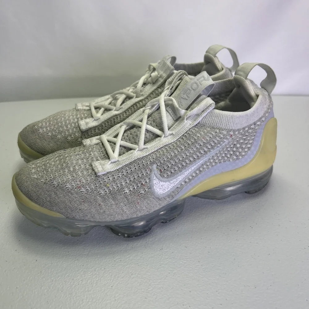 Nike Air VaporMax 2021 Flyknit White Cream Yellow DC4112-100 Women's Size 6.5